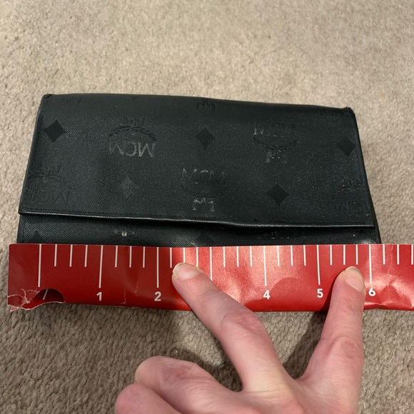 Authentic MCM Leather Wallet (Pre-Owned) - Picture 8 of 9